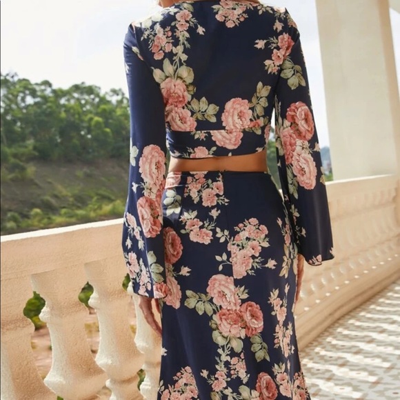 Floral print top and skirt - Picture 2 of 5